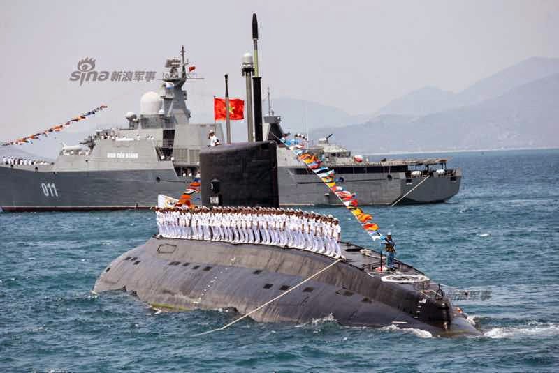 Vietnam People’s Navy marks 60th founding anniversary with parade at