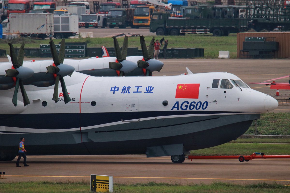 Táxi do maior avião anfíbio, o chinês AG600