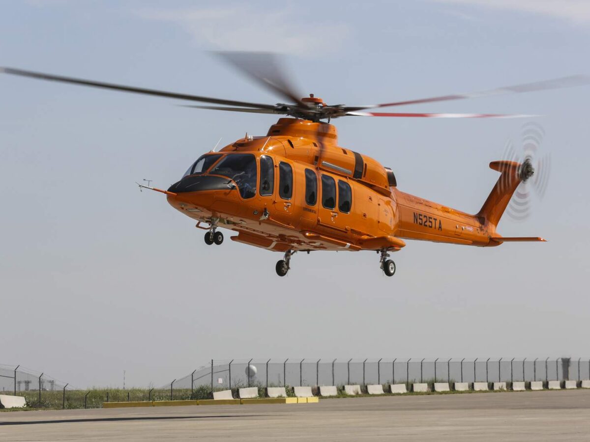Bell-525_first_flight-1-