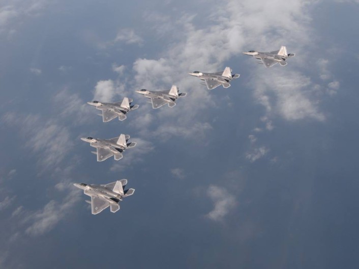 F-22-formation-top-706x528