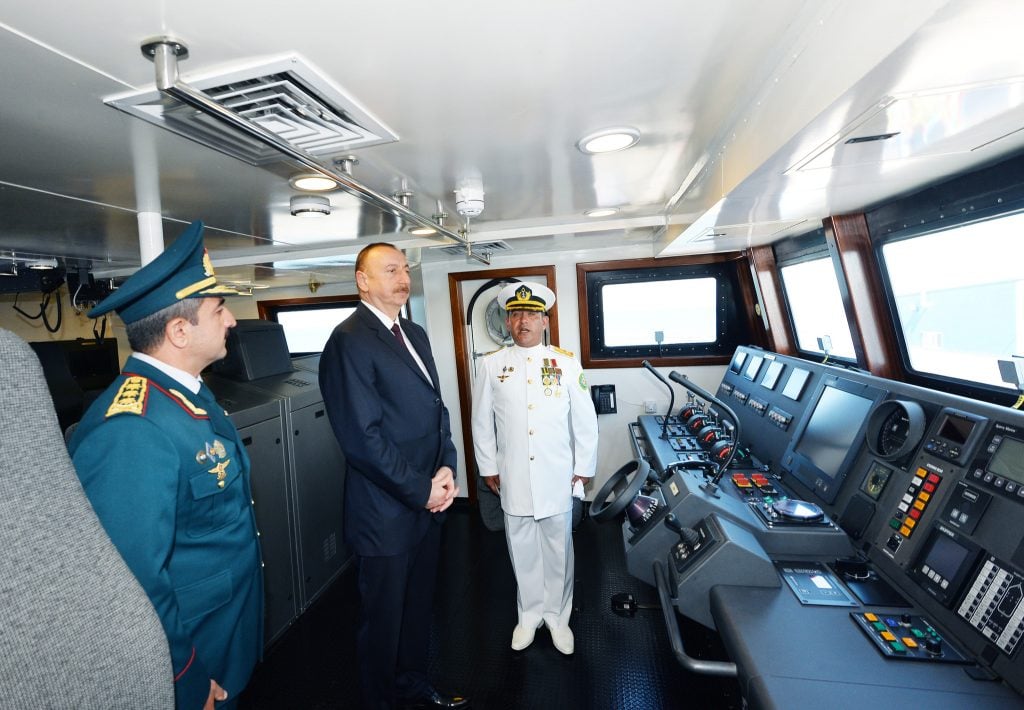 President Ilham Aliyev reviews new second degree border guard ship of Border Service  (c) azeridefence.com