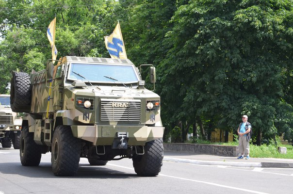 KrAZ-MPV Shrek One is multirole off-road mine protected vehicle (c) Azov press 