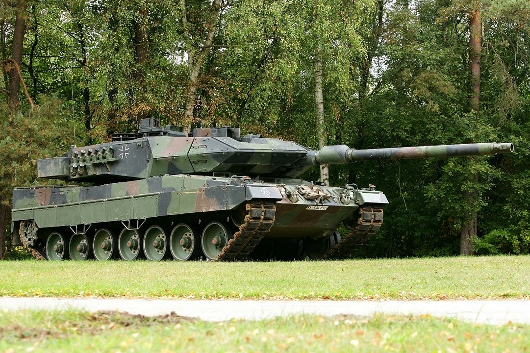 Germany deploys Leopard-2 main battle tanks to Russian border