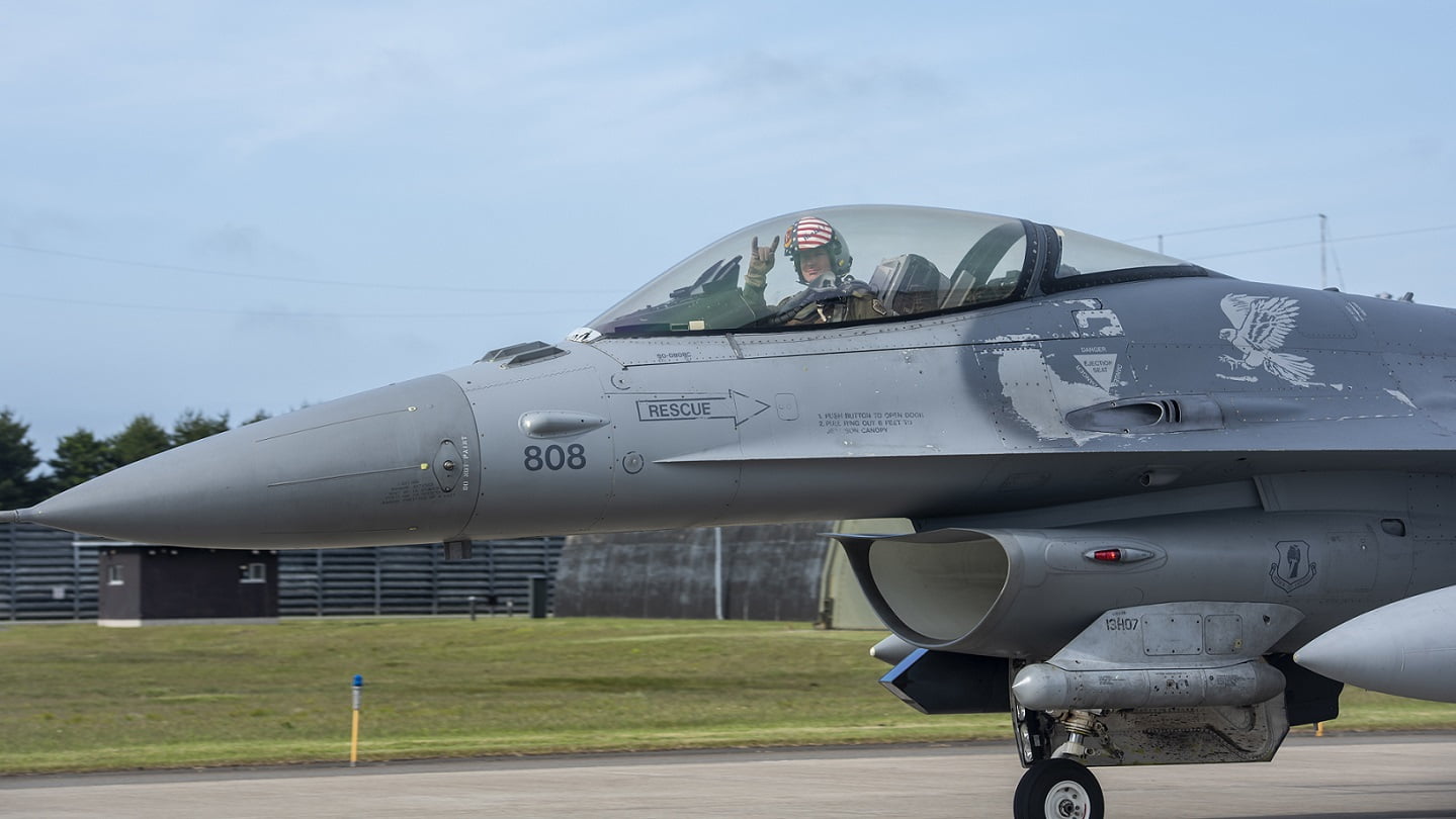 US Air Force F-16 Virtual Tour
