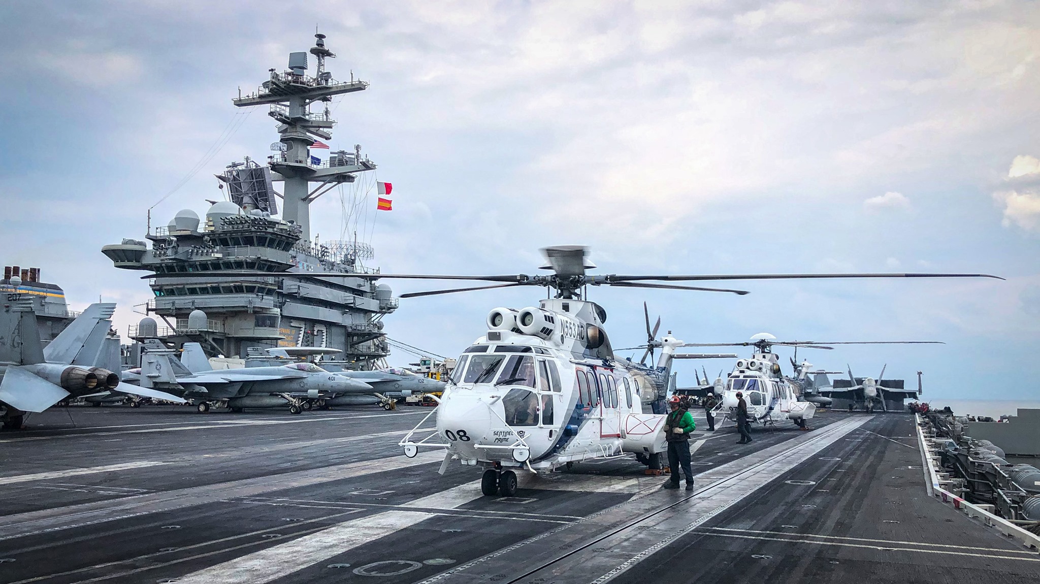U.S. Navy uses fleet of commercial helicopters