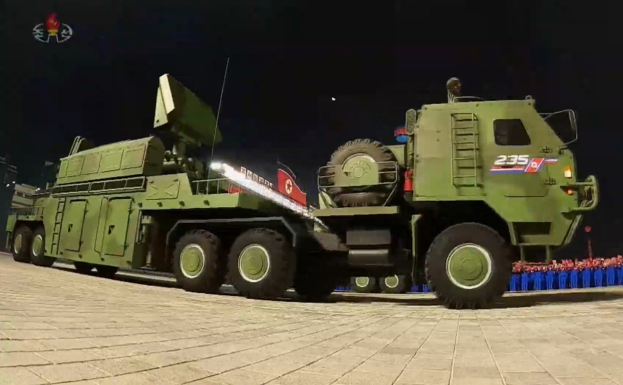 نظام صاروخي دفاع جوي جديد لكوريا الشمالية مشابه لنظام تور الروسي
