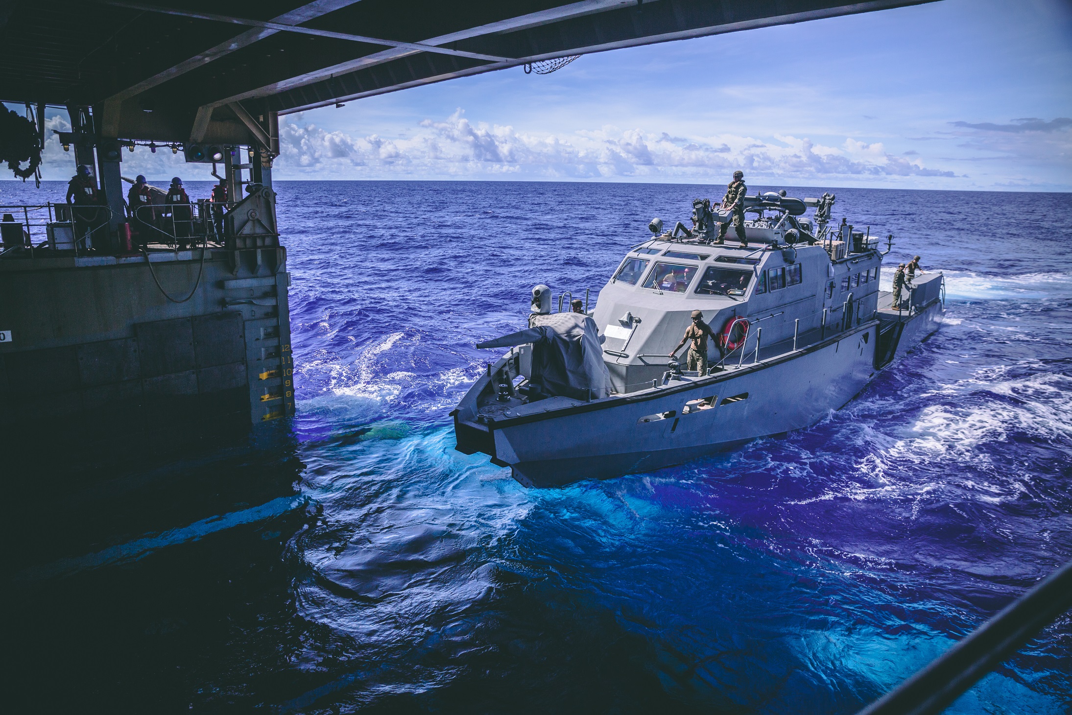 U.S. Navy deploys Mark VI patrol boats to Philippine Sea