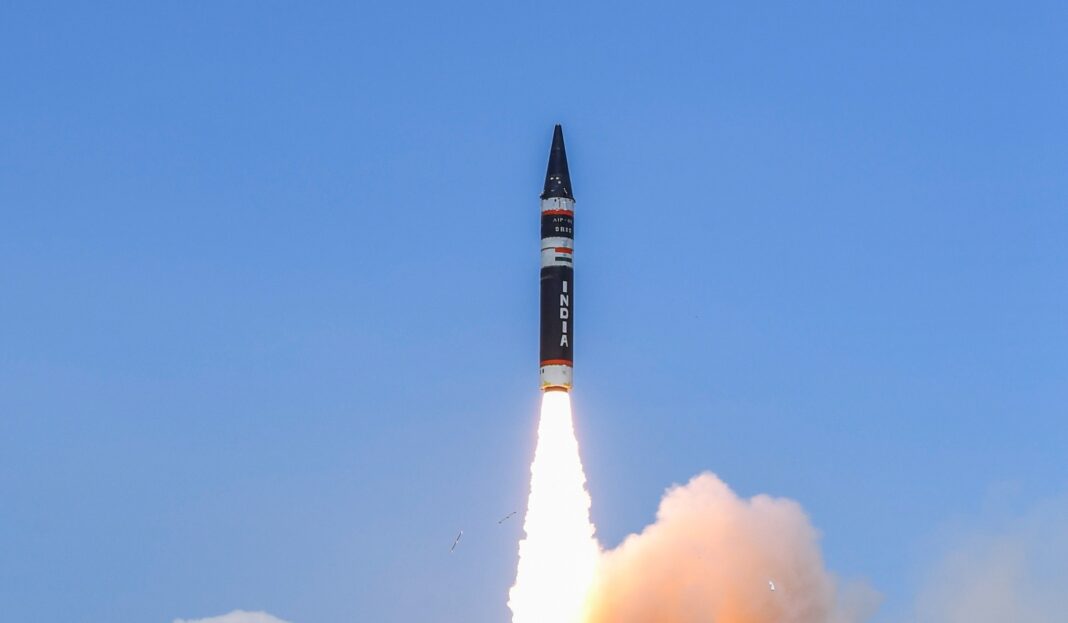 الهند تجري تجارب إطلاق صاروخ بالستي نووي من الجيل التالي Agni-P بنجاح