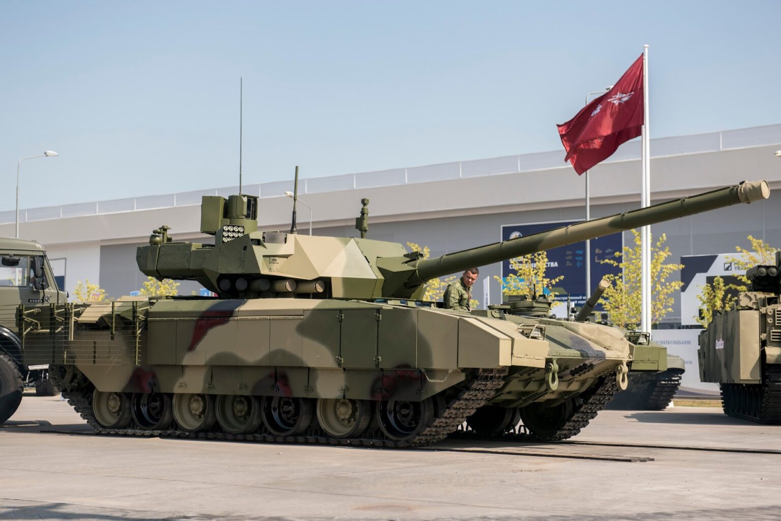 Russia reportedly delays Armata tank mass production