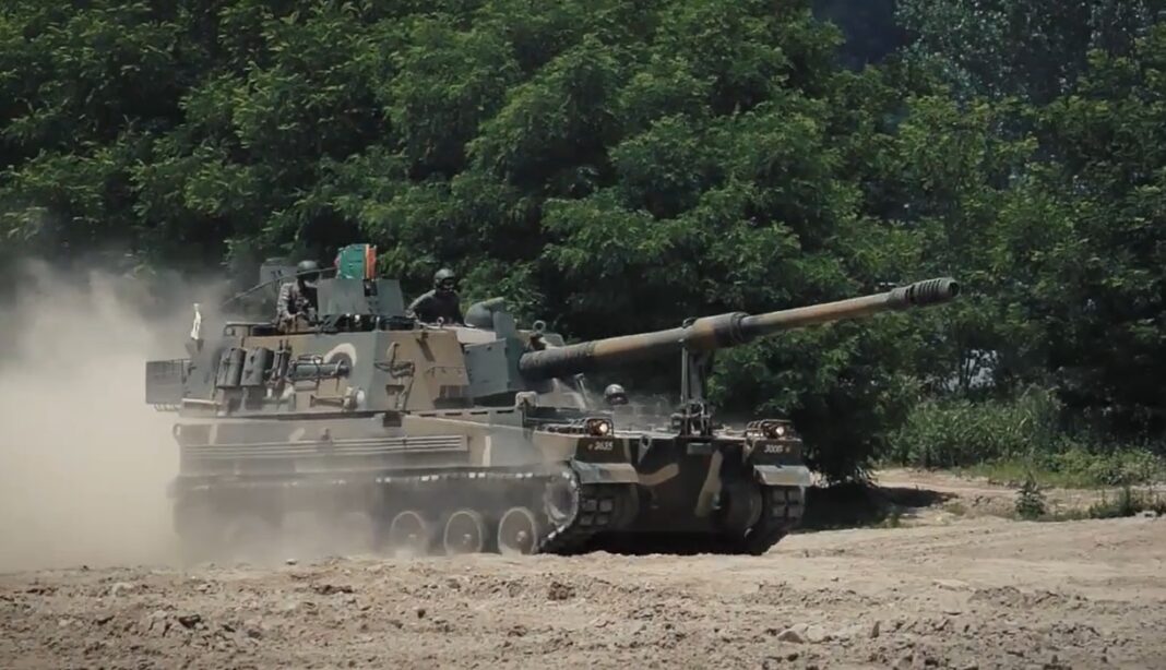 كوريا الجنوبية تضع نظام مدفعي متقدم للجيش البريطاني advanced artillery system