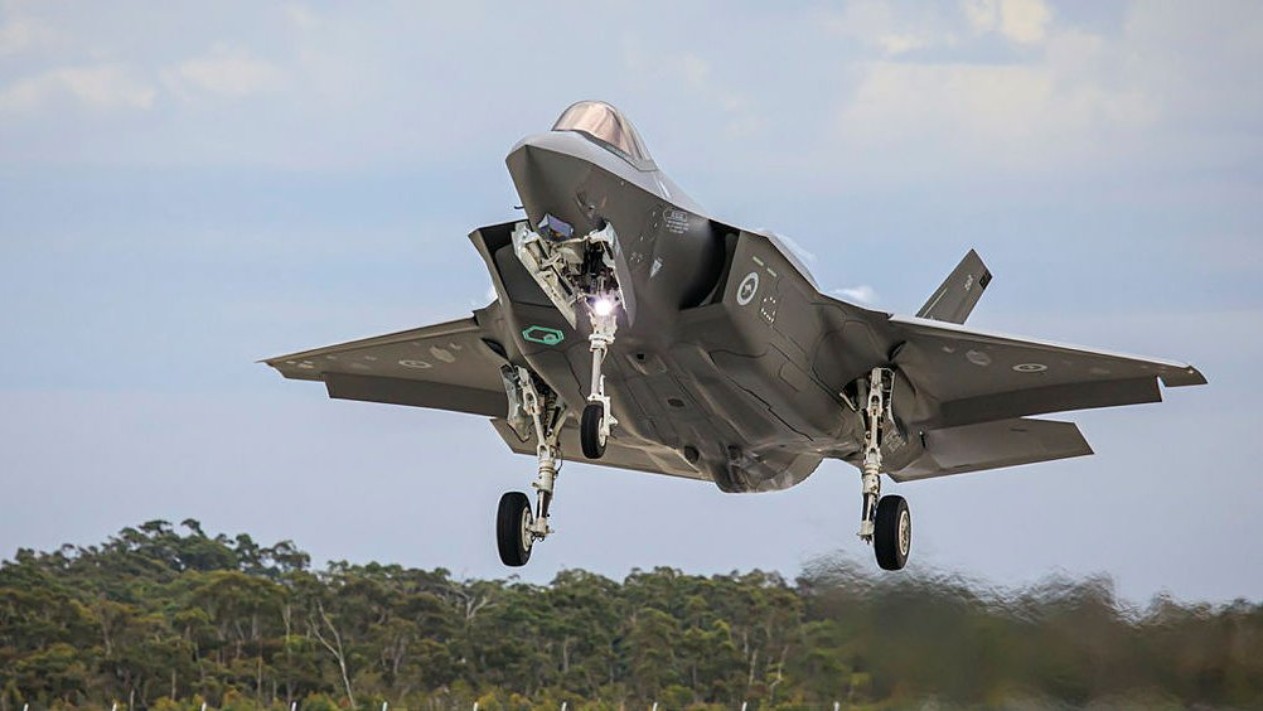 realistisk Skæbne pistol Australia receives 4 more F-35 fighter jets