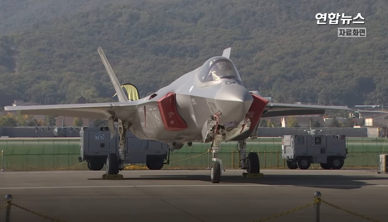 Dyrt bidragyder lager South Korean F-35 fighters grounded by military after dramatic emergency  landing