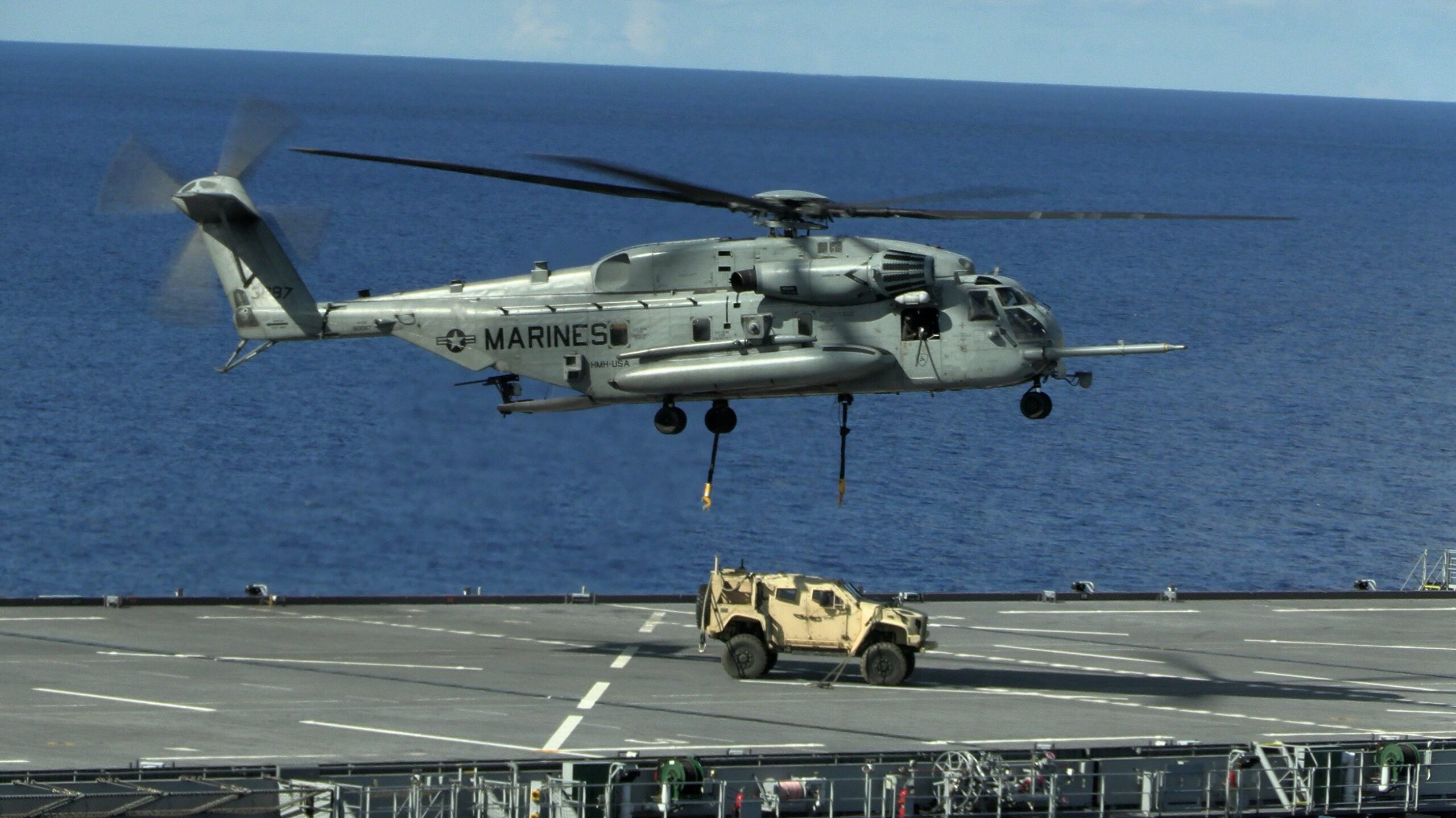 US Marines conduct JLTV shore-to-ship heavy lift