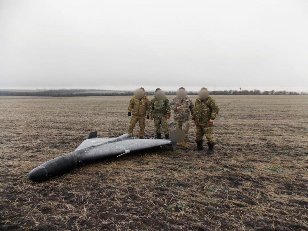 الجيش الأوكراني يعثر على نسخة معدلة من الطائرة بدون طيار الانتحارية شاهد-136 الإيرانية