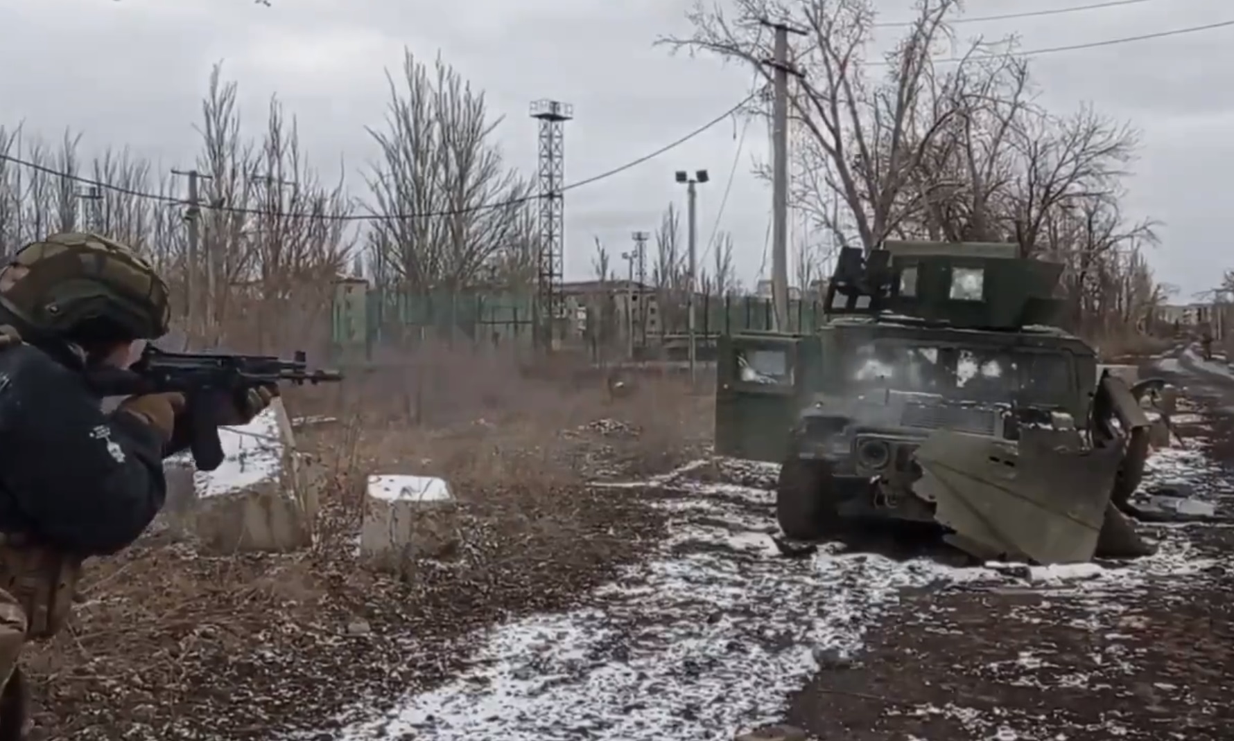 Russian soldiers surprised by Humvee’s armor protection level