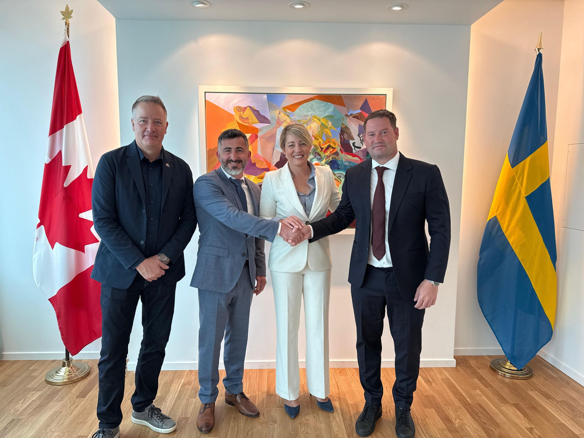 The agreement was signed in the presence of the Honourable Mélanie Joly, Minister of Industry, and Stephen Fuhr PC MP CD, Secretary of State, underscoring the importance of strengthening Canada–Europe defense and industrial ties.