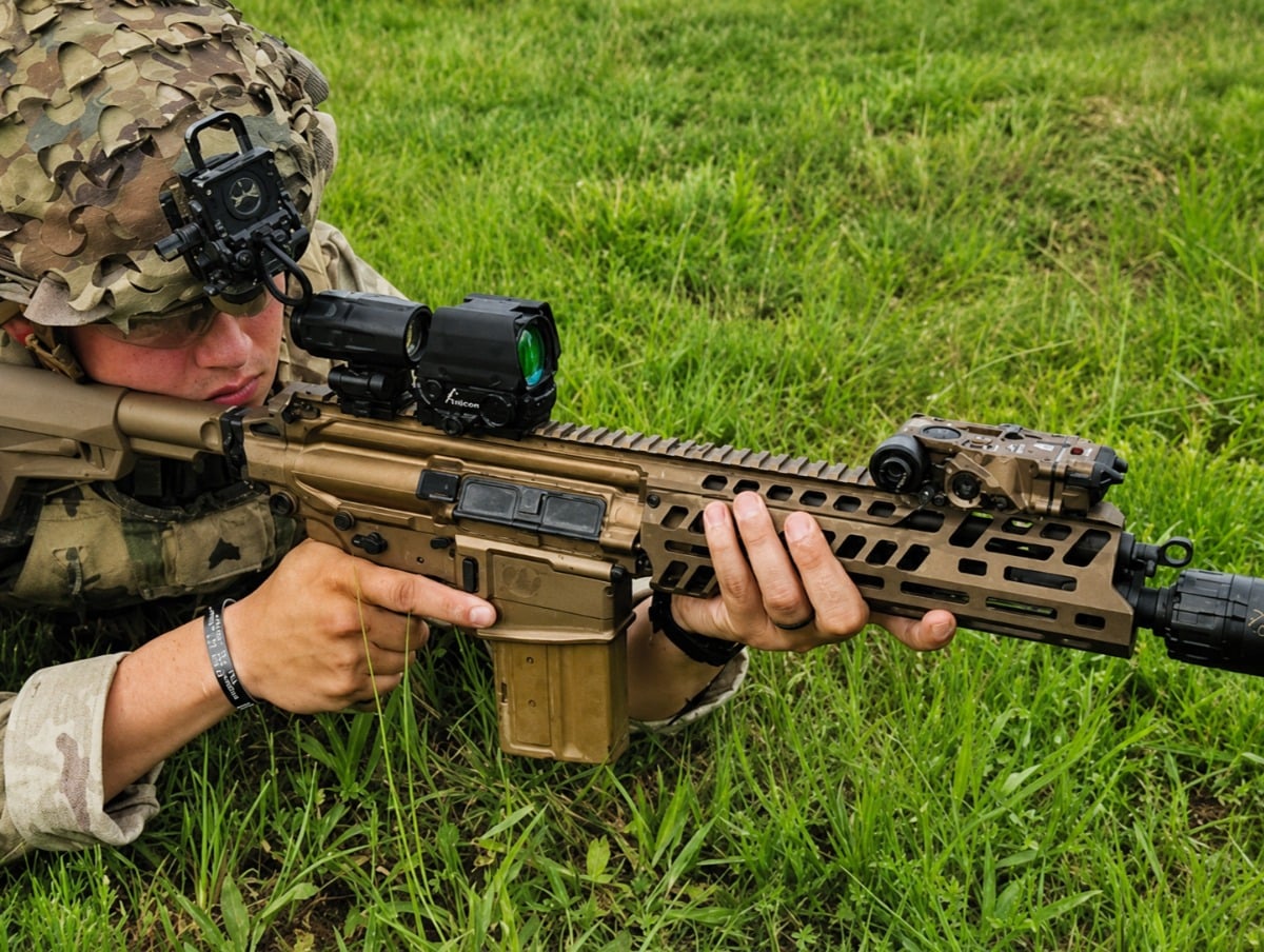 Why the Army is dropping 9000 DAGIR V1 lasers onto its newest combat rifle